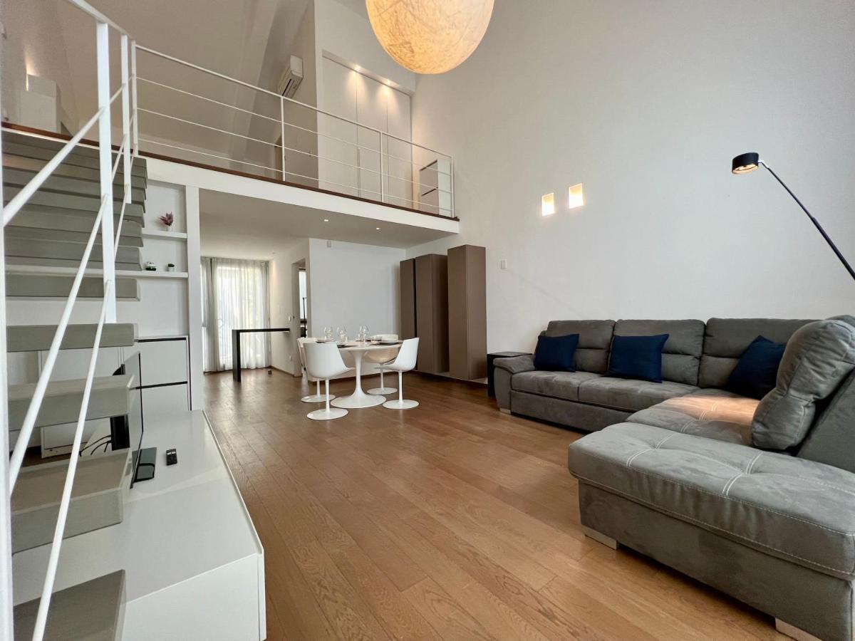 Modern Loft Appartement Milaan Buitenkant foto